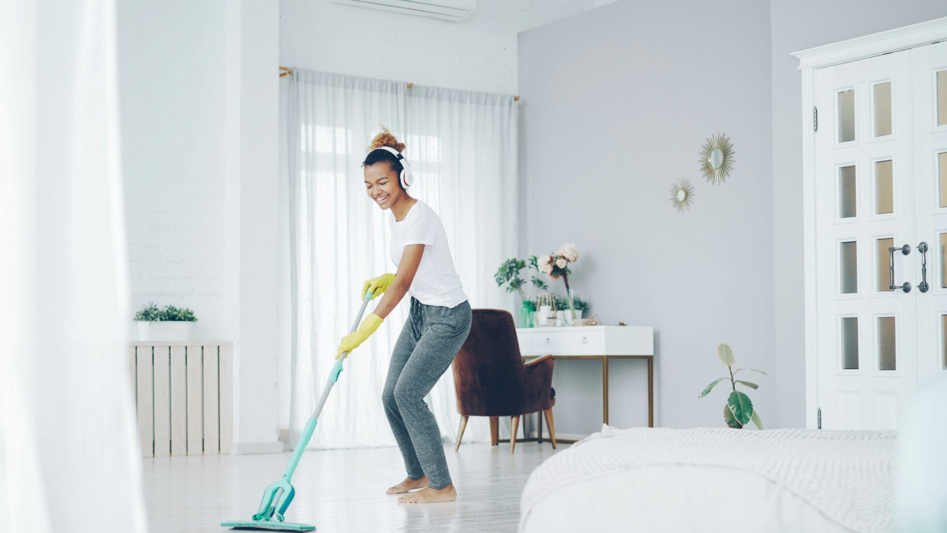 How to Build a Daily Home Cleaning Routine That Reduces Stress and ...