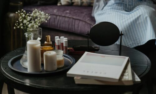 4 Chic Ways to Turn Your Magazines into Stunning Decor