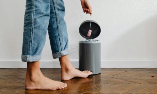 10 Things You Must Never Dispose in the Trash